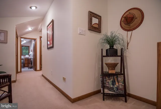 $595,000 | 5502 East Timberview Court, Wilmington, DE 19808