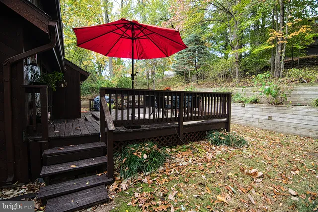 $595,000 | 5502 East Timberview Court, Wilmington, DE 19808