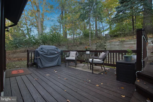 $595,000 | 5502 East Timberview Court, Wilmington, DE 19808