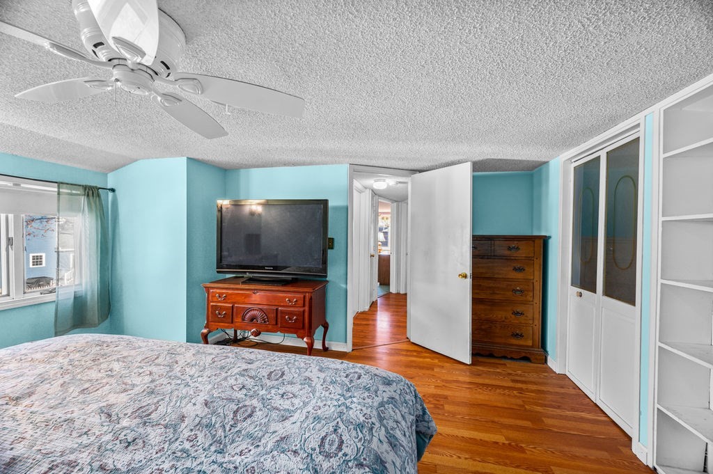 37 Pinewood Avenue Billerica, MA 01821 - Photo 26 of 39