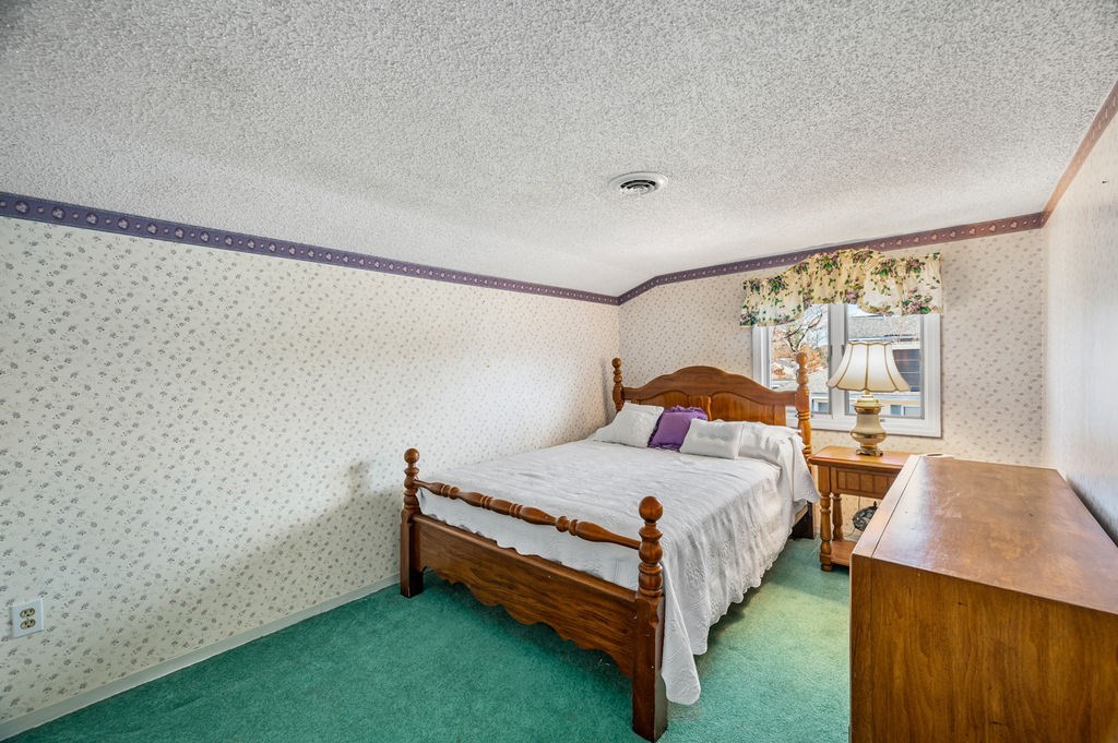 37 Pinewood Avenue Billerica, MA 01821 - Photo 27 of 39