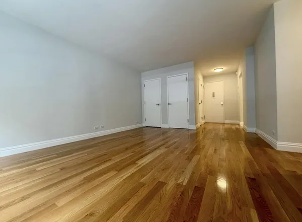 $4,017 | 141 East 33rd Street, Unit 2L | Kips Bay