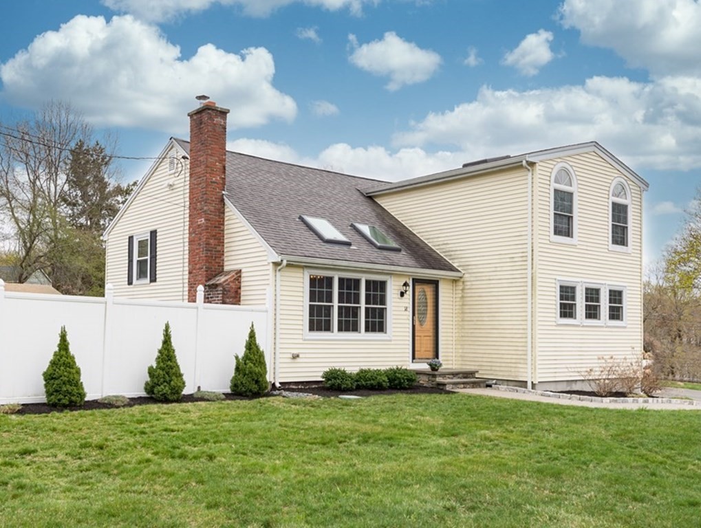 18 Delmar Road Medway, MA 02053 - Photo 3 of 30 Gallery Image 3