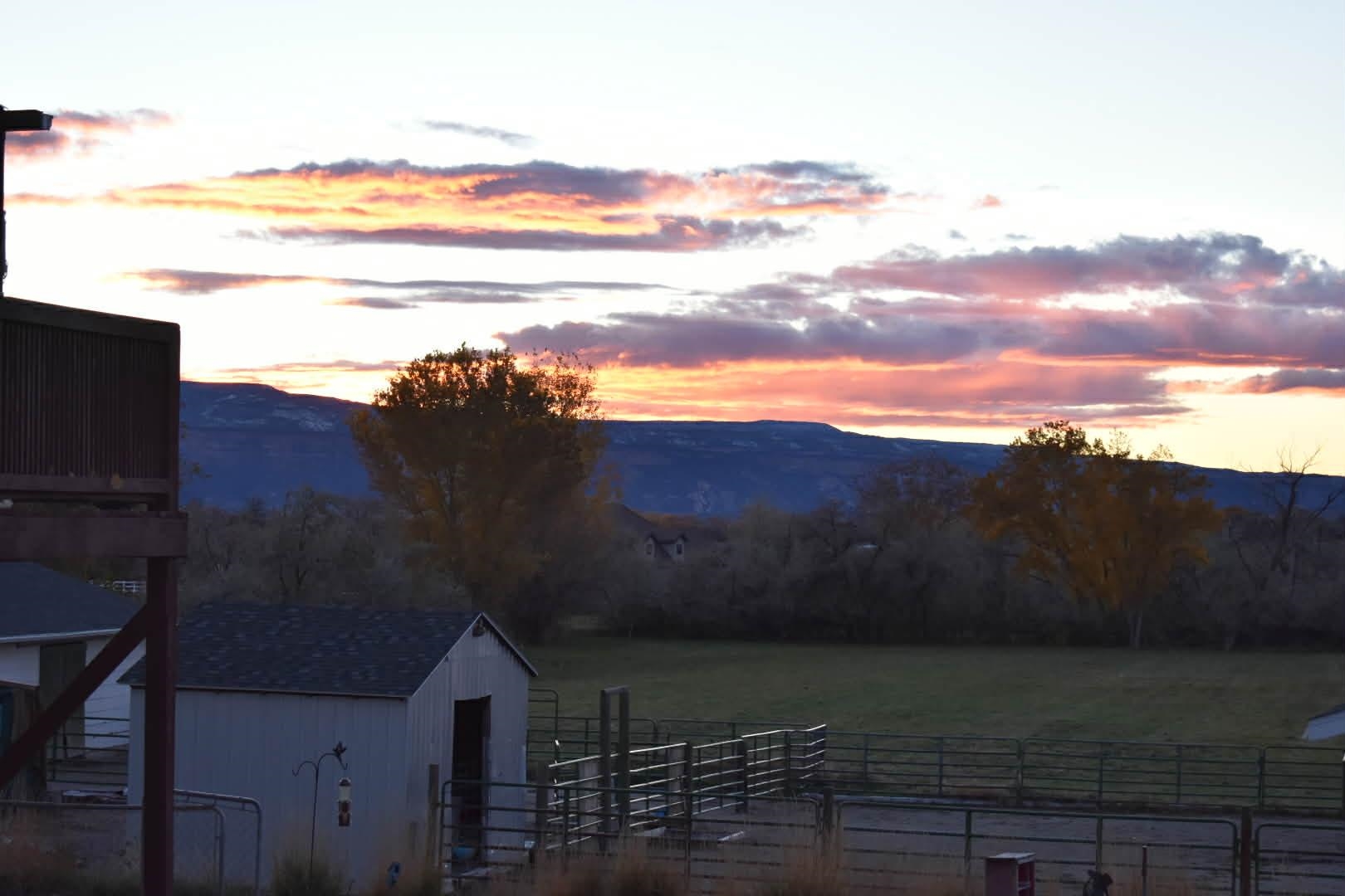 847 26 Road Grand Junction, CO 81505 - Photo 37 of 41 a view of an ocean and a mountain
