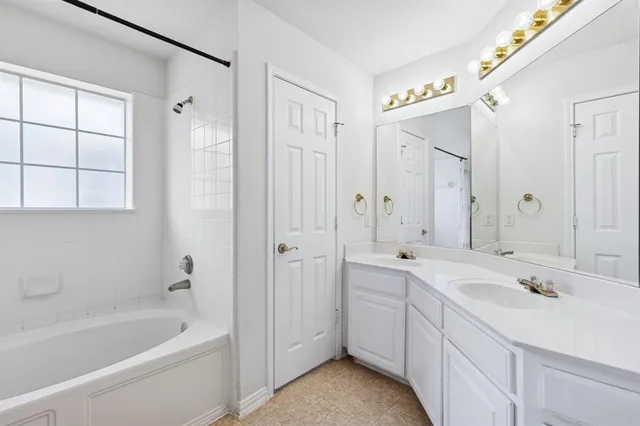 $475,000 | 1100 Breezewood Drive, Lewisville, TX 75077