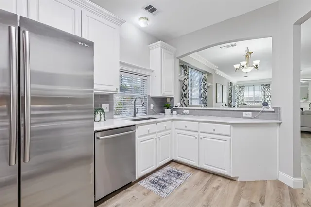 $475,000 | 1100 Breezewood Drive, Lewisville, TX 75077