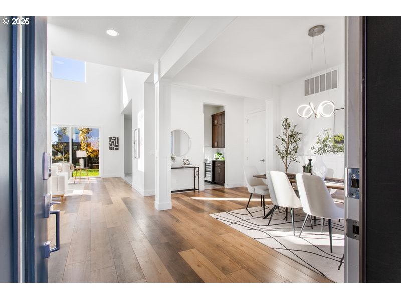 27619 Southwest Marigold Terrace Wilsonville, OR 97070 - Photo 2 of 33