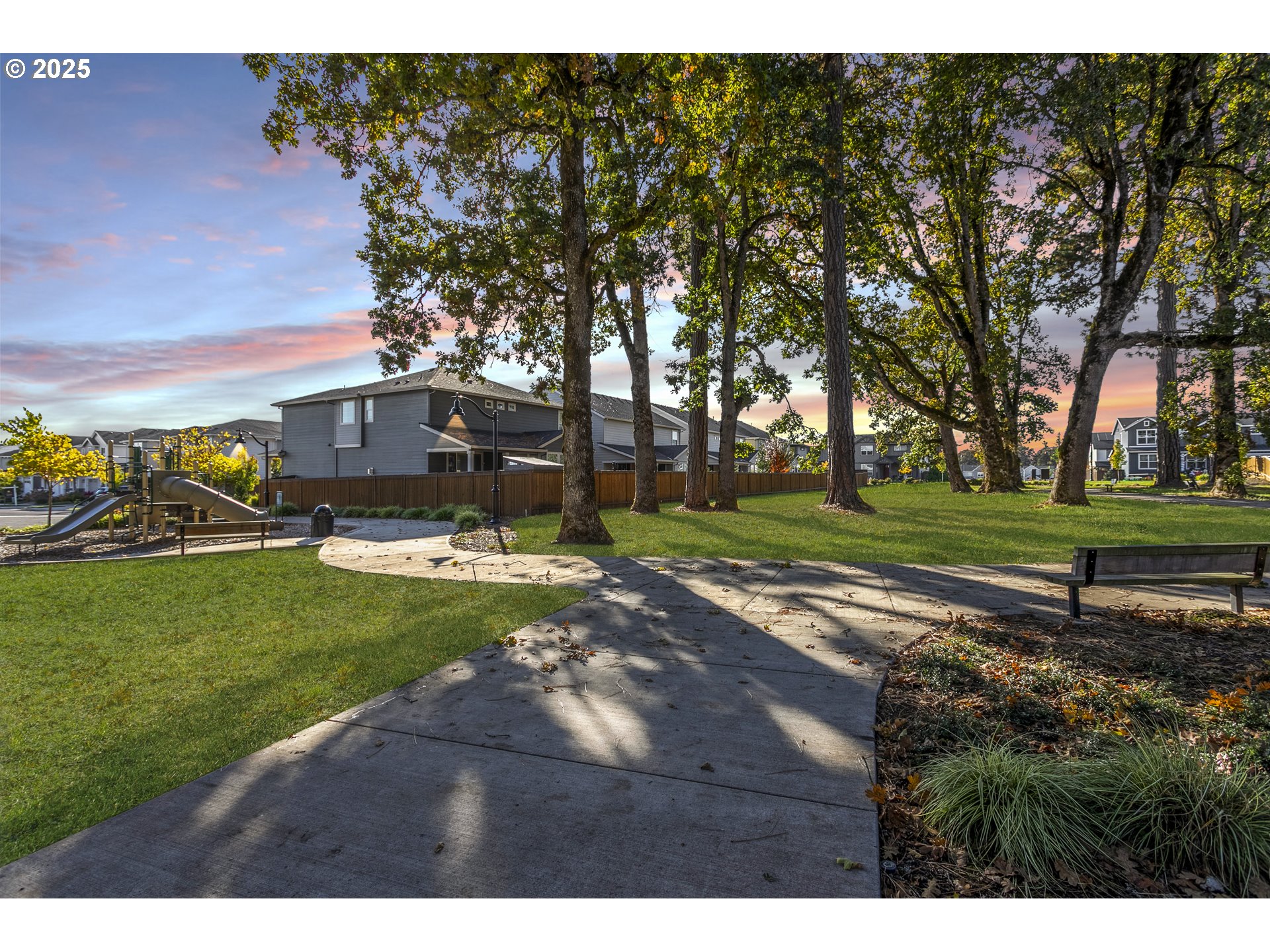 27619 Southwest Marigold Terrace Wilsonville, OR 97070 - Photo 33 of 33