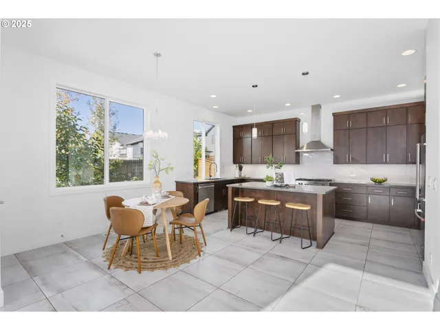 $960,000 | 27619 Southwest Marigold Terrace, Wilsonville, OR 97070