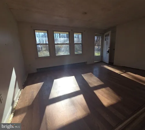 $214,900 | 3717 Freezeland Road, Linden, VA 22642