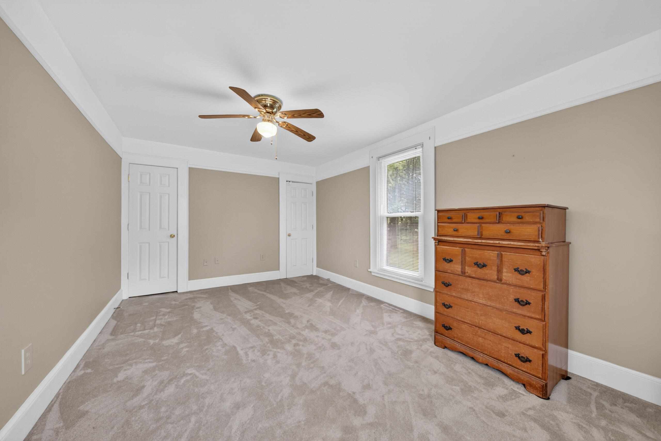 15610 Arnold Road Gregory, MI 48137 - Photo 42 of 90 Main bedroom