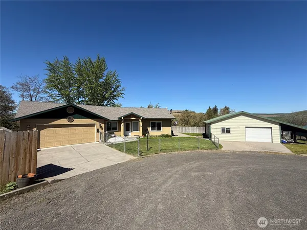 $375,000 | 102 South 8th Street, Dayton, WA 99328