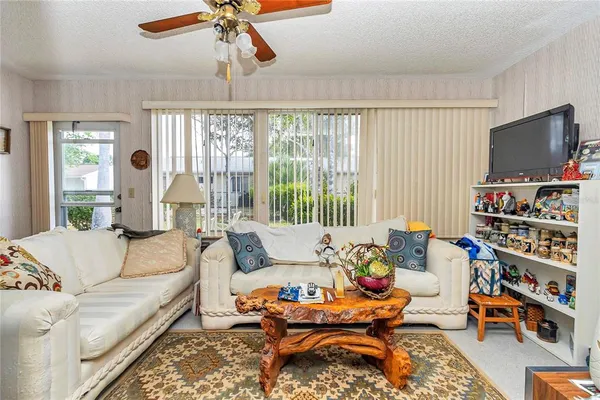 $200,000 | 10841 Southwest 90th Court, Ocala, FL 34481