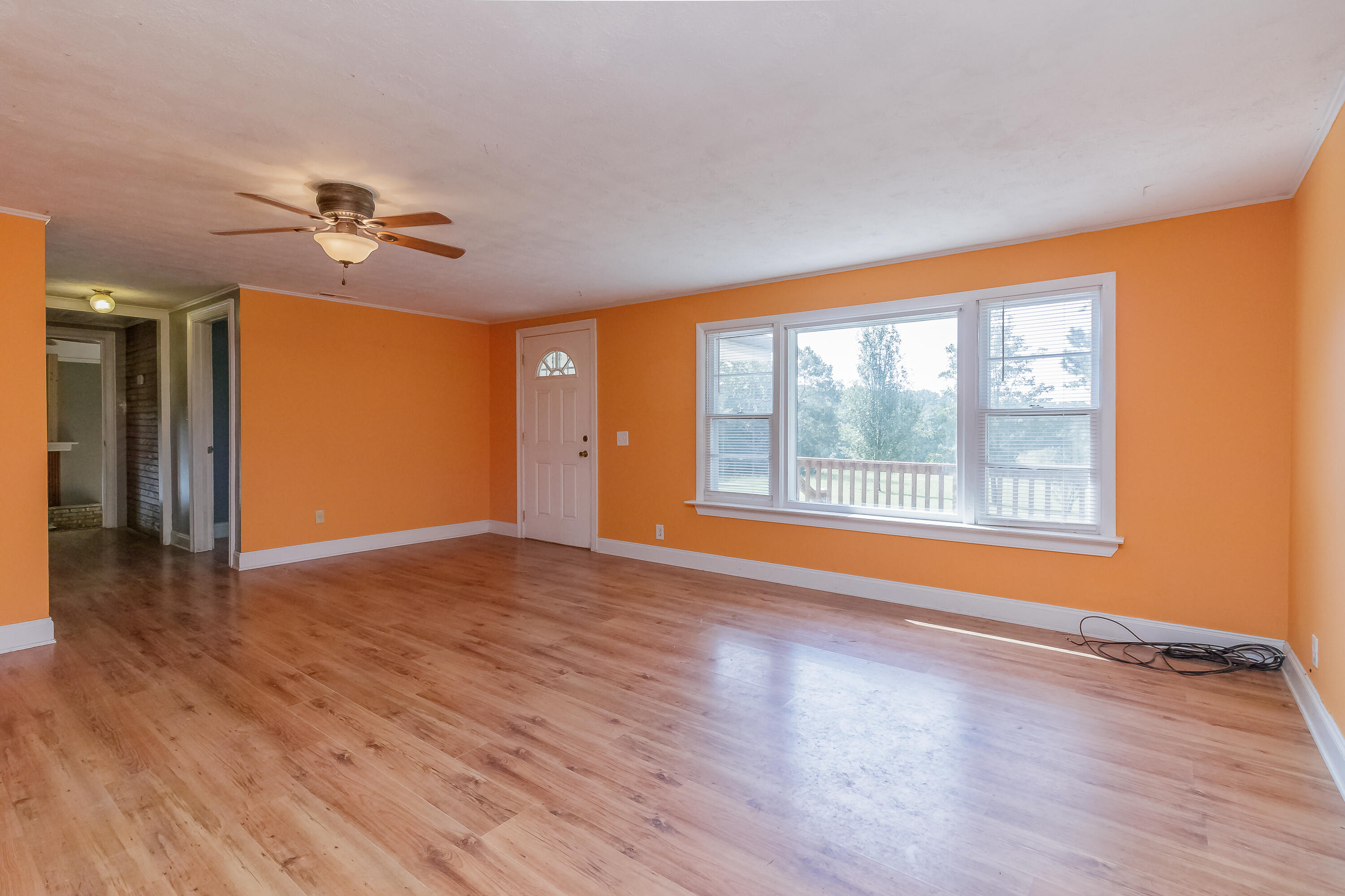 2177 Lake Howard Road LaFayette, GA 30728 - Photo 5 of 52 Living Room