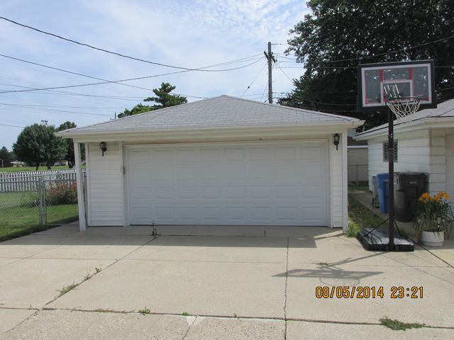 543 Iroquois Road Hillside, IL 60162 - Photo 12 of 14