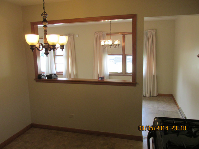 543 Iroquois Road Hillside, IL 60162 - Photo 5 of 14