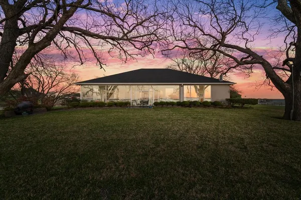 $1,625,000 | 417 Pecan Point Drive, Kerens, TX 75144