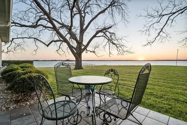 $1,625,000 | 417 Pecan Point Drive, Kerens, TX 75144