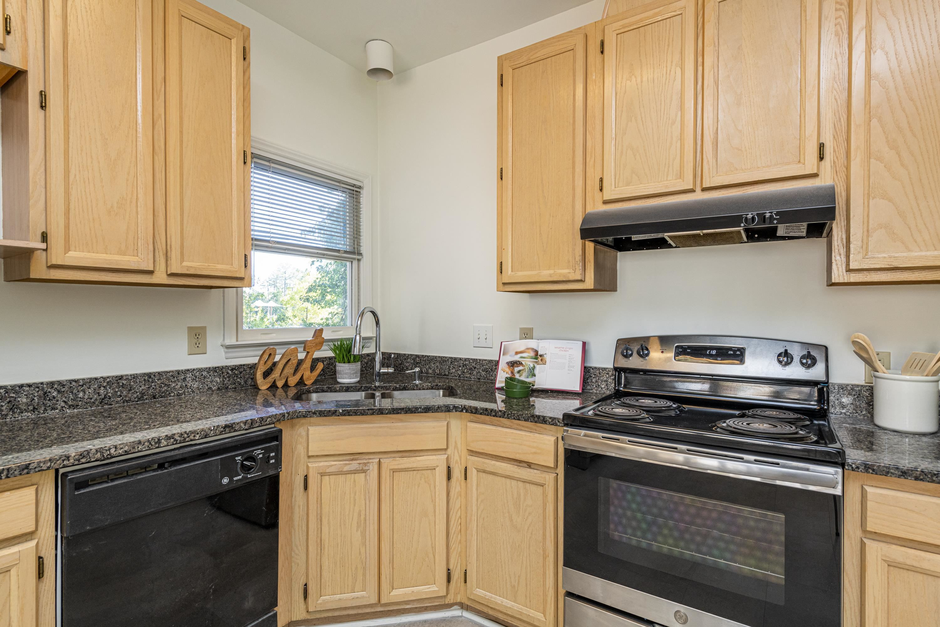 3716 Carnegie Lane Raleigh, NC 27612 - Photo 6 of 39 Photo 6