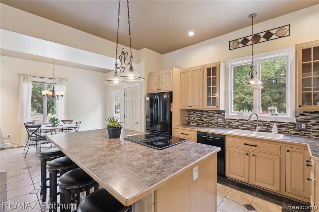 3302 East Rolston Road Fenton, MI 48430 - Photo 16 of 54 Gallery Image 16