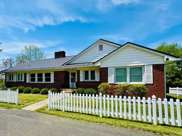$349,900 | 95 Sunset Drive, McConnelsville, OH 43756