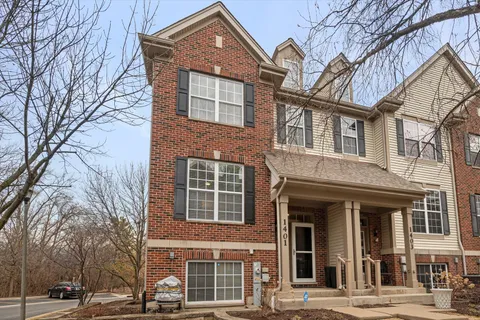 $425,000 | 1401 South Fairfield Avenue, Lombard, IL 60148