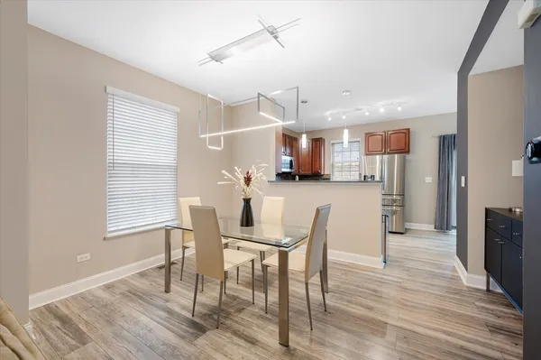 $425,000 | 1401 South Fairfield Avenue, Lombard, IL 60148