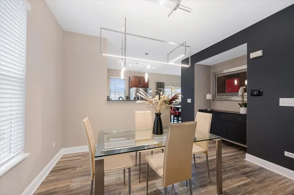 $425,000 | 1401 South Fairfield Avenue, Lombard, IL 60148