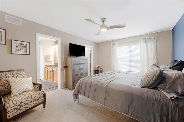 $425,000 | 1401 South Fairfield Avenue, Lombard, IL 60148
