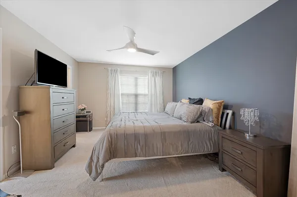 $425,000 | 1401 South Fairfield Avenue, Lombard, IL 60148