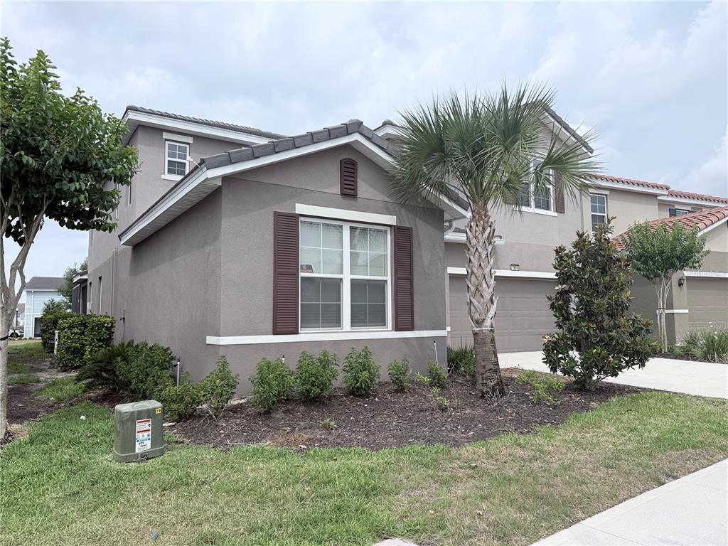 7809 Oak Reflection Loop Davenport, FL 33837 - Photo 3 of 43
