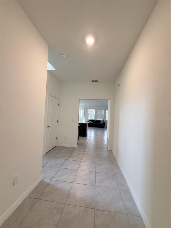 7809 Oak Reflection Loop Davenport, FL 33837 - Photo 4 of 43