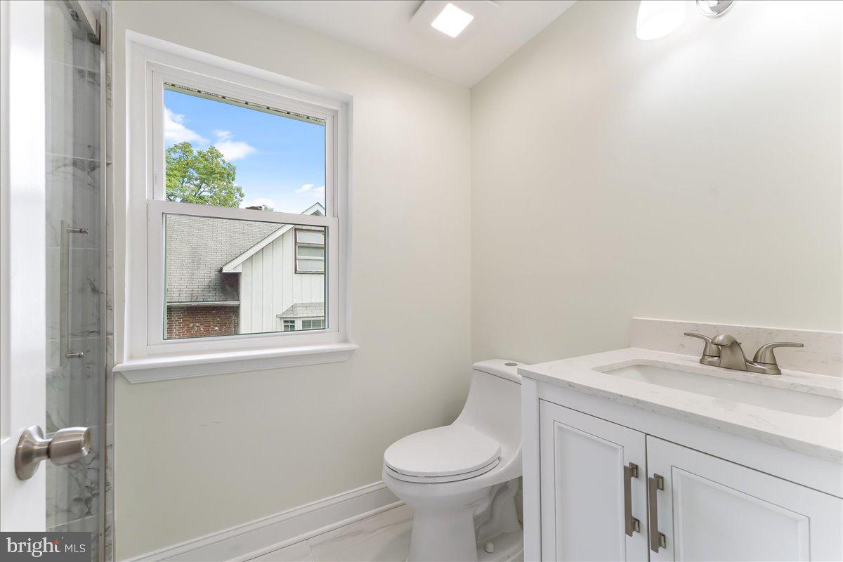 726 Brookhaven Road Wallingford, PA 19086 - Photo 30 of 43 Full Bath 2nd Floor