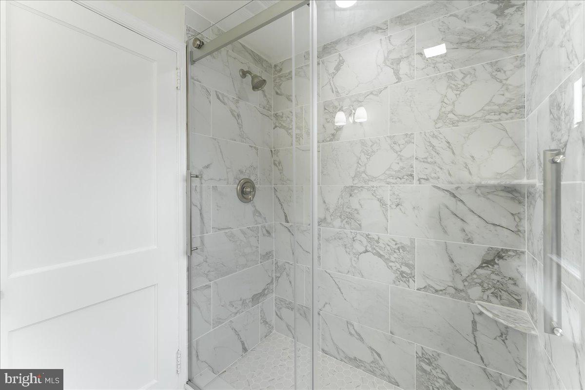 726 Brookhaven Road Wallingford, PA 19086 - Photo 31 of 43 Full Bath 2nd Floor