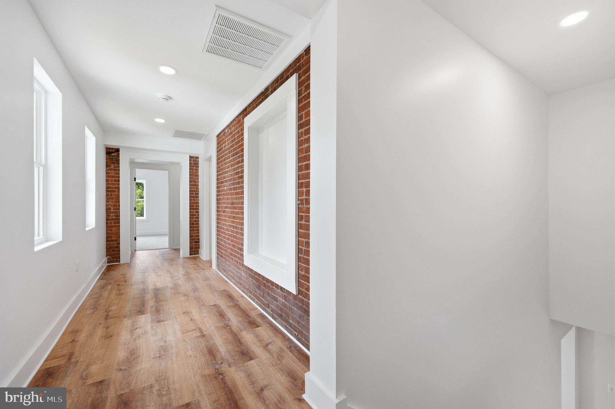 11523 Handboard Road Union Bridge, MD 21791 - Photo 29 of 48 Hallway