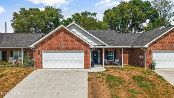 $364,900 | 1032 Patriot Landing Drive, Dandridge, TN 37725