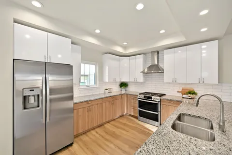 $725,000 | 307 East Pier Street, Port Washington, WI 53074