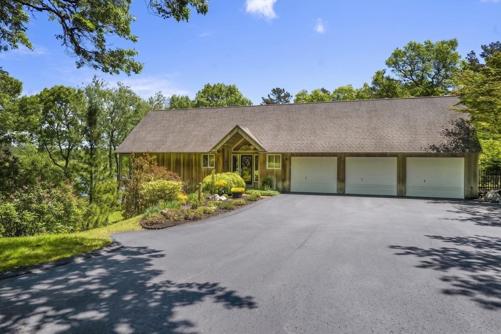 818 Long Pond Road Plymouth, MA 02360 - Photo 3 of 42