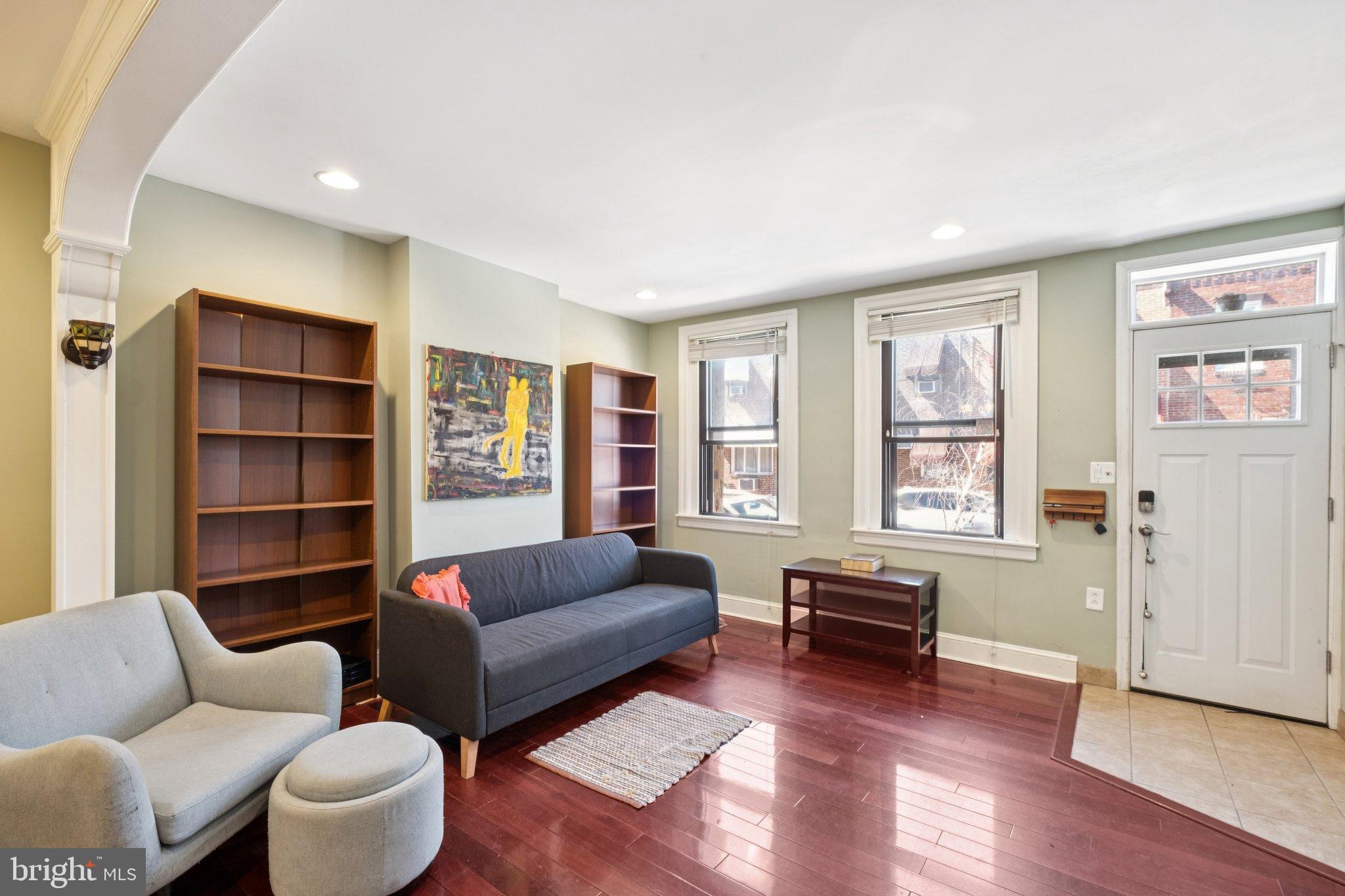 2907 Almond Street Philadelphia, PA 19134 - Photo 4 of 20 Bright and inviting living space awaits you.