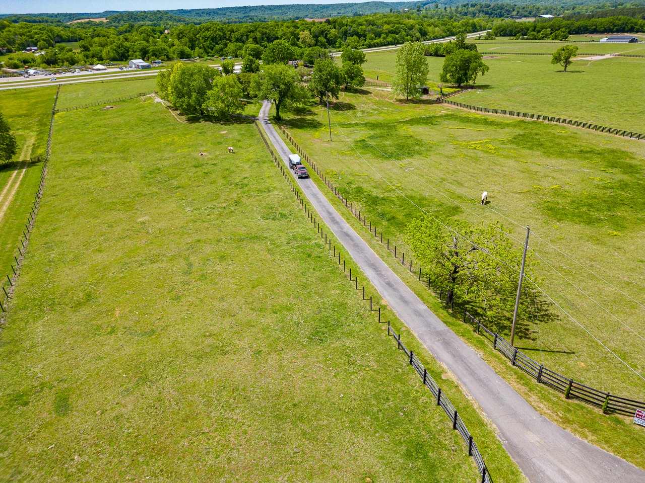 429 Hicks Cut Road Pulaski, TN 38478 - Photo 2 of 70