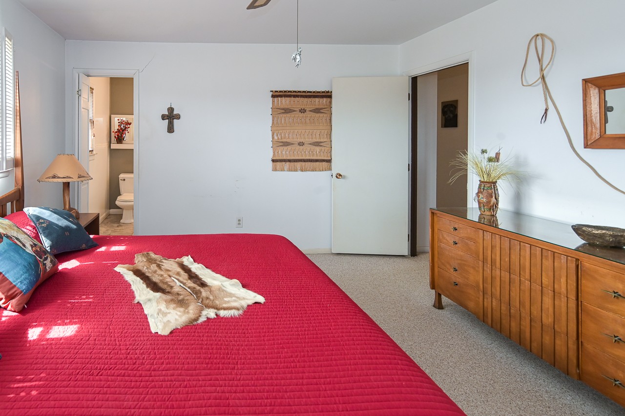 429 Hicks Cut Road Pulaski, TN 38478 - Photo 37 of 70 a bedroom with a large bed and a large window