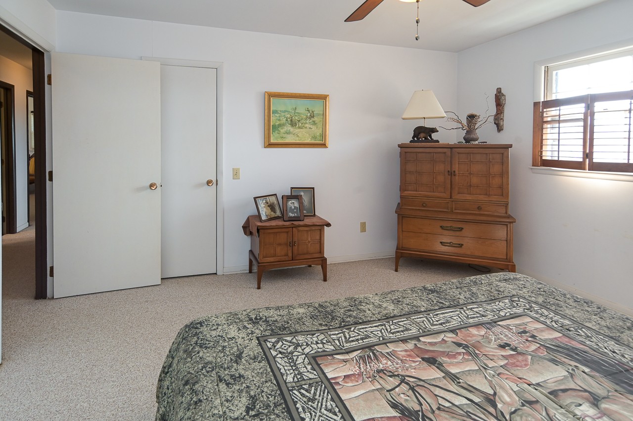 429 Hicks Cut Road Pulaski, TN 38478 - Photo 42 of 70 a living room with furniture