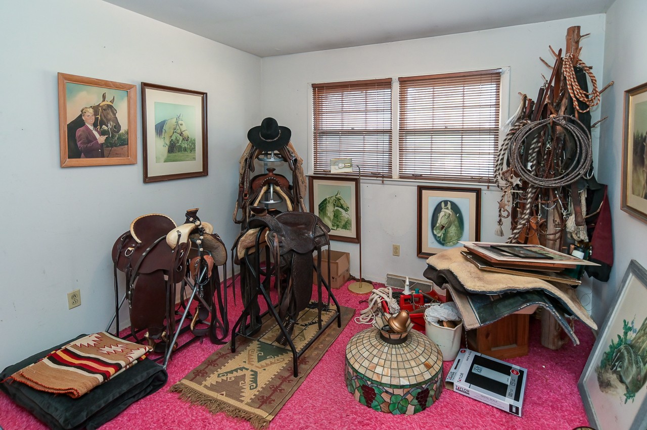 429 Hicks Cut Road Pulaski, TN 38478 - Photo 47 of 70 a table and chair in a room