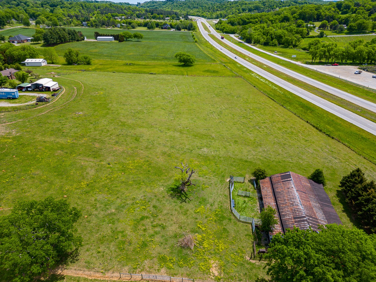 429 Hicks Cut Road Pulaski, TN 38478 - Photo 60 of 70 a garden view with a sitting space