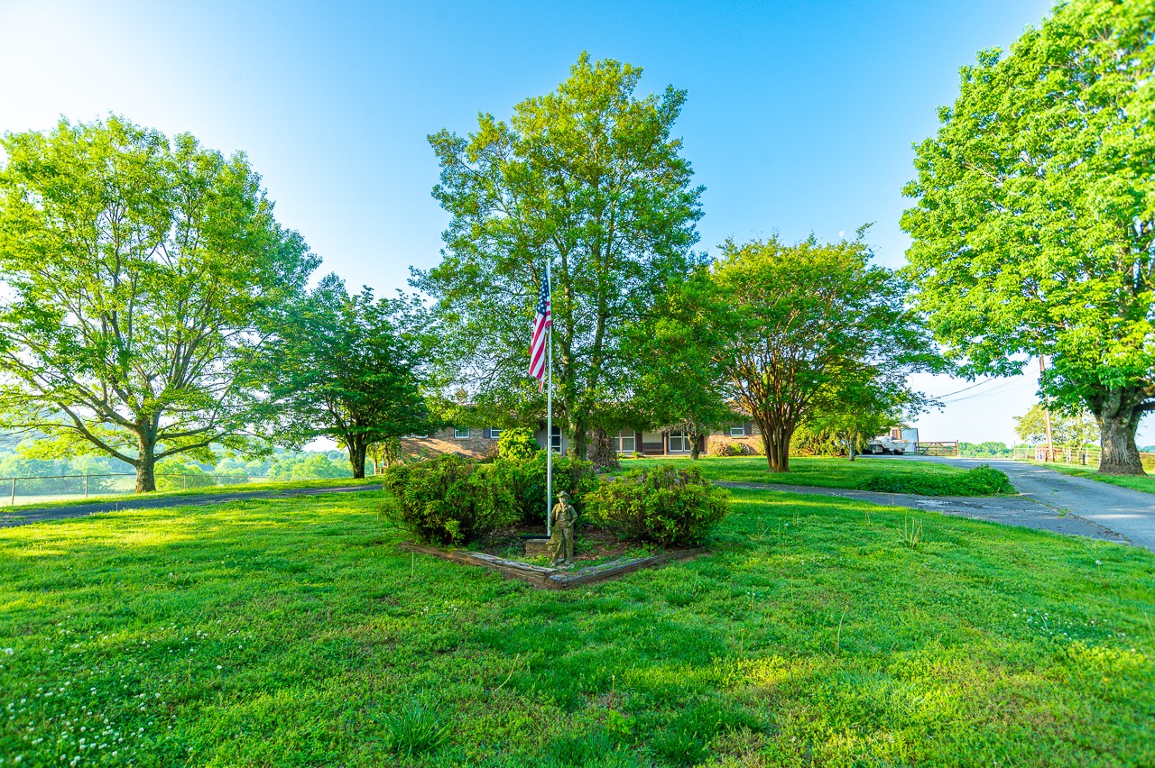 429 Hicks Cut Road Pulaski, TN 38478 - Photo 10 of 70