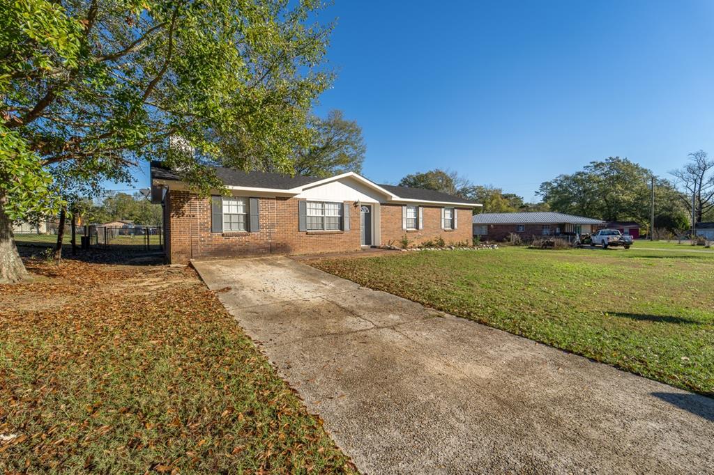 17 Monza Court Kinsey, AL 36303 - Photo 4 of 24