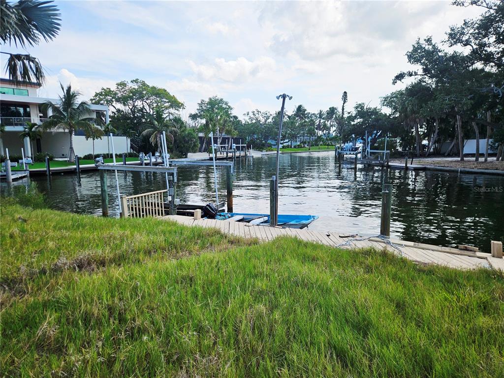 7425 Midnight Pass Road Sarasota, FL 34242 - Photo 3 of 19 Gallery Image 3