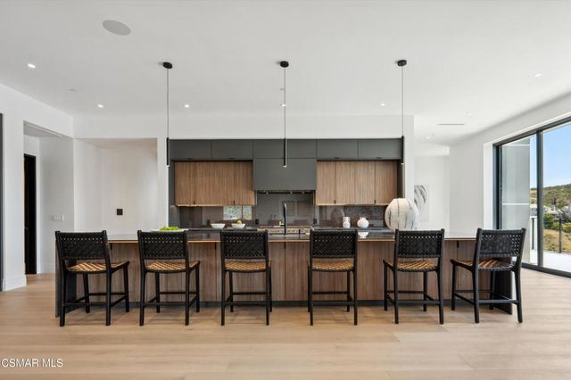 $12,900,000 | 461 Lake Sherwood Drive, Westlake Village, CA 91361