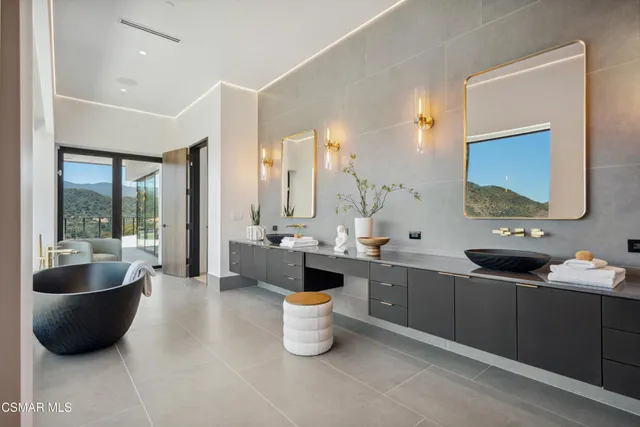 $12,900,000 | 461 Lake Sherwood Drive, Westlake Village, CA 91361