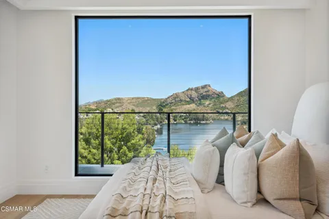 $12,900,000 | 461 Lake Sherwood Drive, Westlake Village, CA 91361